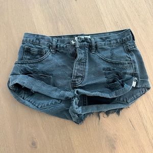 One Teaspoon Bandit Low Rise Shorts size 26